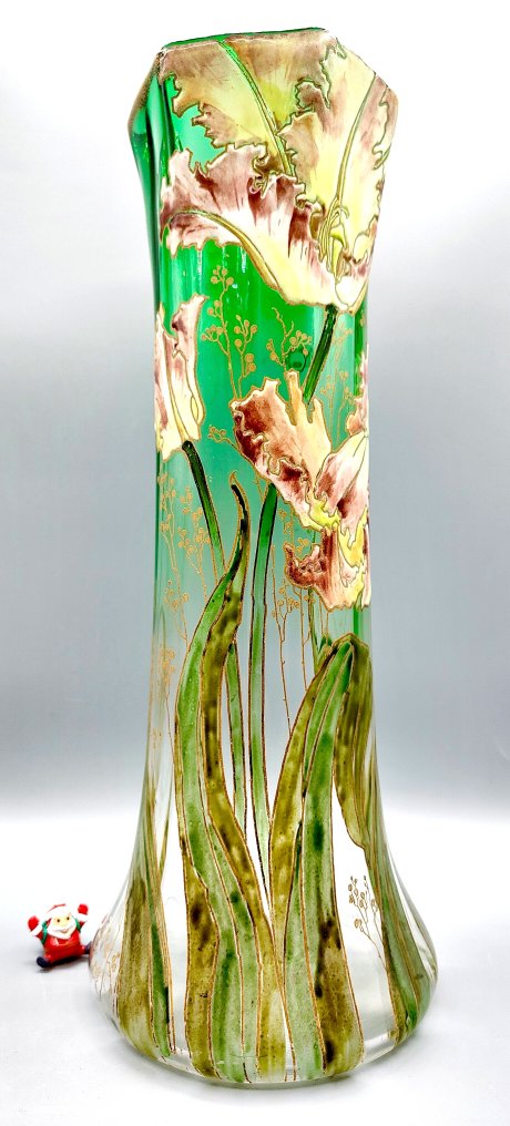 LEGRAS (1839-1916) - Vase -  Sublime imposing large vase with enamelled decoration of delightful tulips and parrots. Circa 1890.  - Glass blown to the mouth #1.0