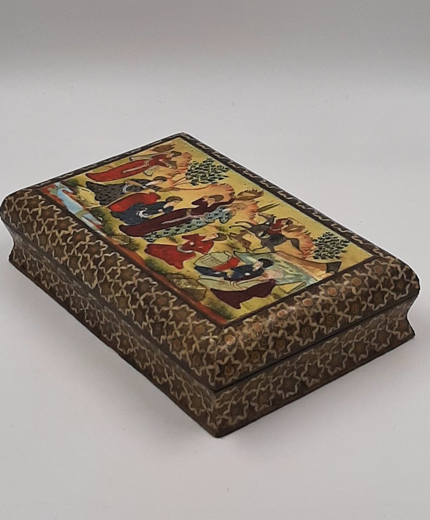 Κουτί Khatam kari. - Ξύλο, Ορείχαλκος, Οστό, Πέτρα - Μέση Ανατολή - 20th century #1.0