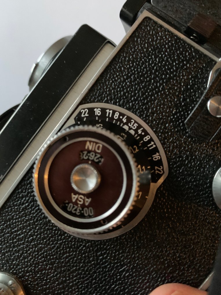 Rollei Rolleicord met Schneider-Kreuznach Xenar 3,5/75mm + loads acc. | Twin lens reflex camera (TLR) #3.2