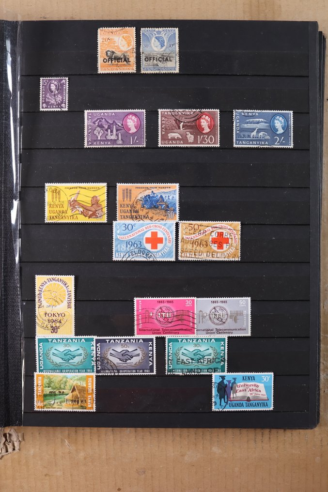 World 1900/1998 - Lot in 3 stockbooks, 1 Lindner foldless presentation album, 1 blank album + loose insert sheets. #2.1