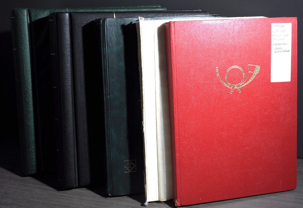 Netherlands  - Large batch with quantities in various stock books (312 photos) #1.0