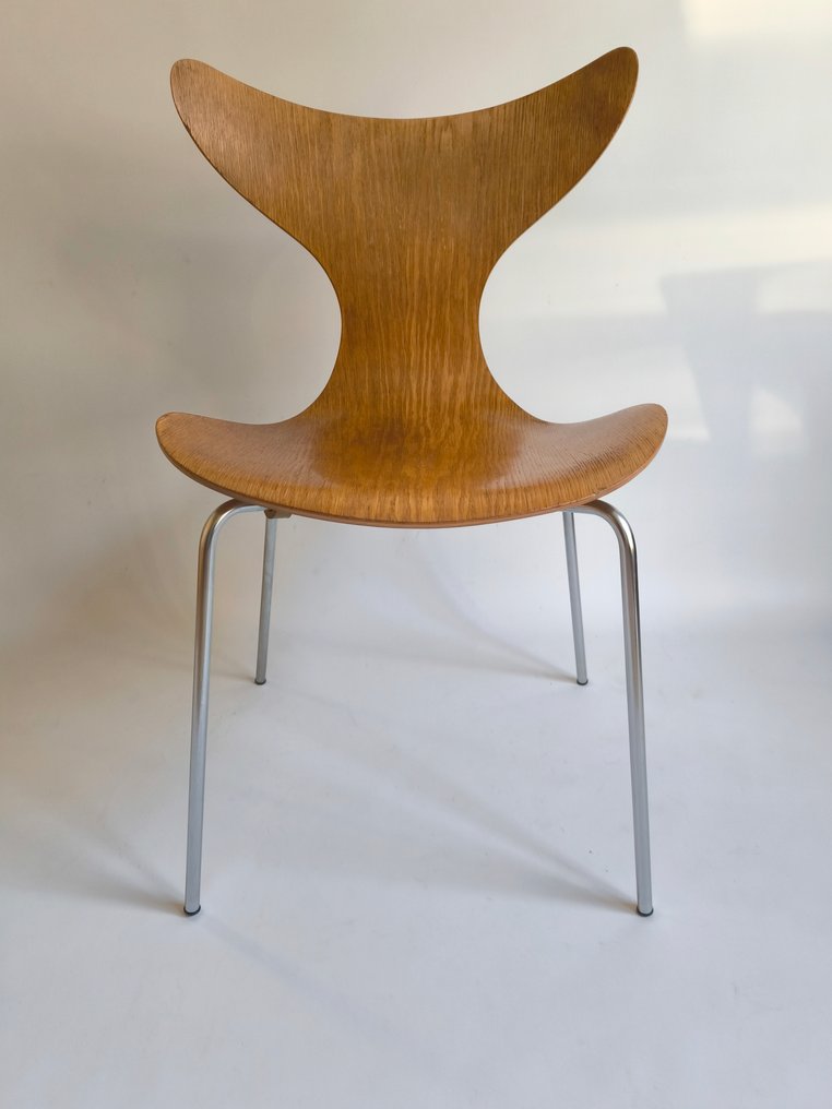 Fritz Hansen - Arne Jacobsen - Stol - Lily Chair - 3108 - Egetræ #1.0