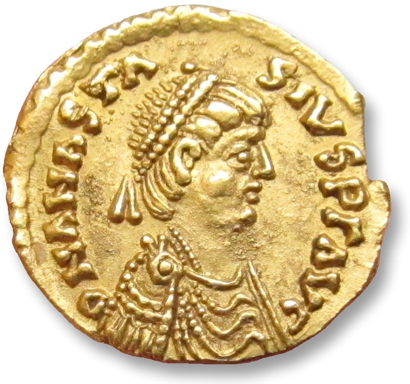 Muuttokausi, Ostrogotit. Theoderic the Great as king of the Goths, 474/5-493, or ruler of Italy, 493-526. Tremissis struck in name of Emperor Anastasius, Rome mint - scarce & in high quality ! #1.0