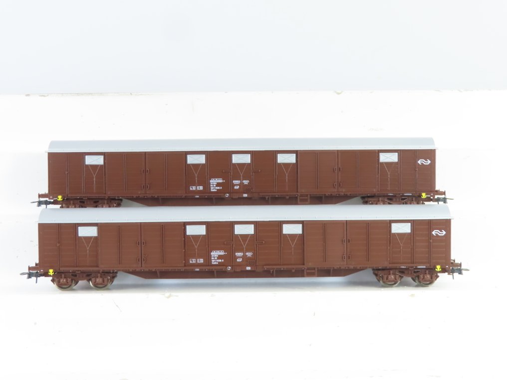 Roco H0 - 66806 - Modellvonat teherfuvarozás (2) - 2x 4-üléses zárt tehervonat típus Gabs - NS #1.0