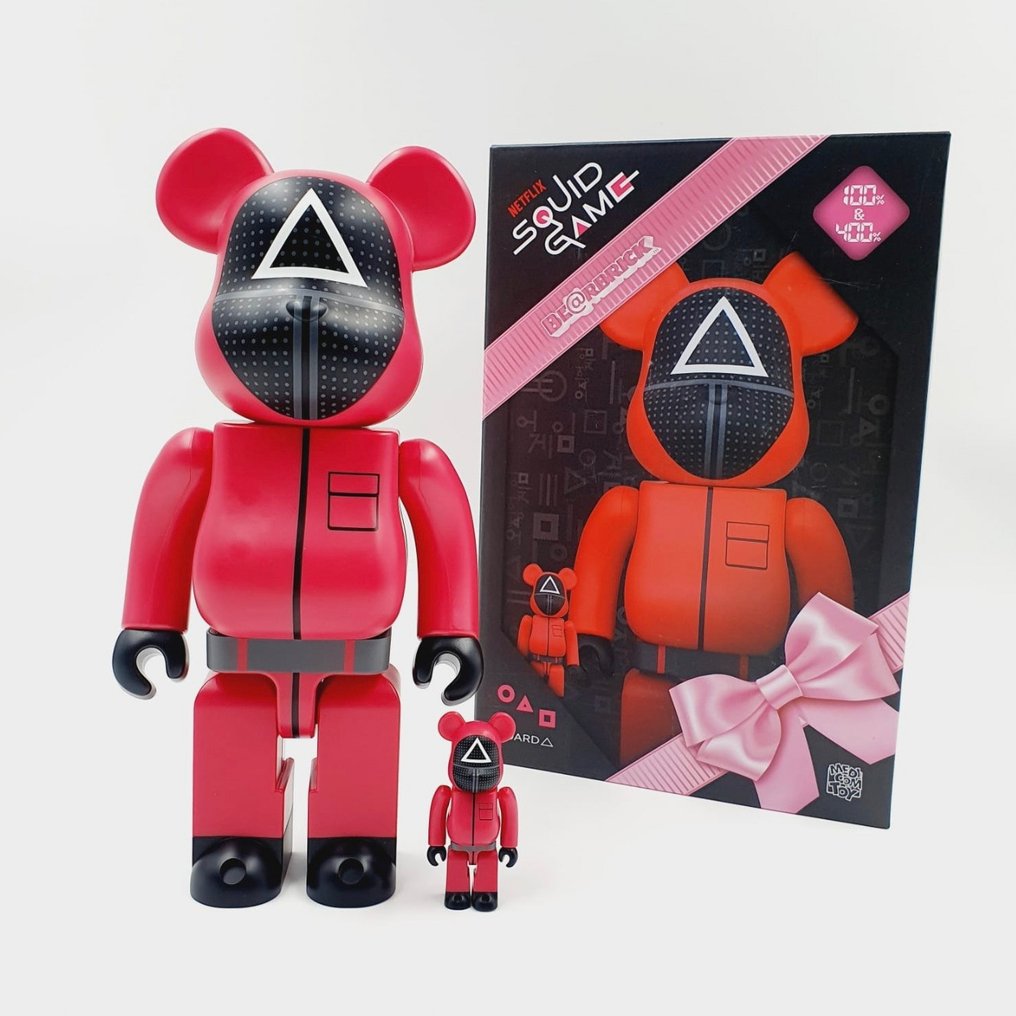 Medicom Toy - Be@rbrick 400% 100% Squid Game Triangle #1.0