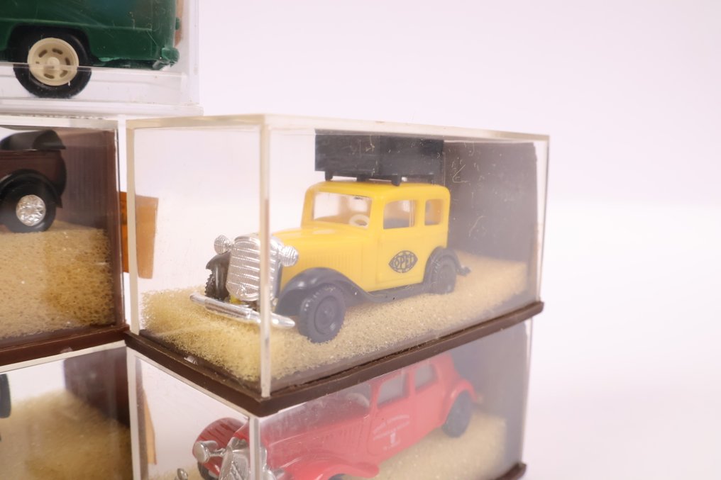 Brekina H0 - Modellvonat járművek (7) - Hét régi autómodell #3.2