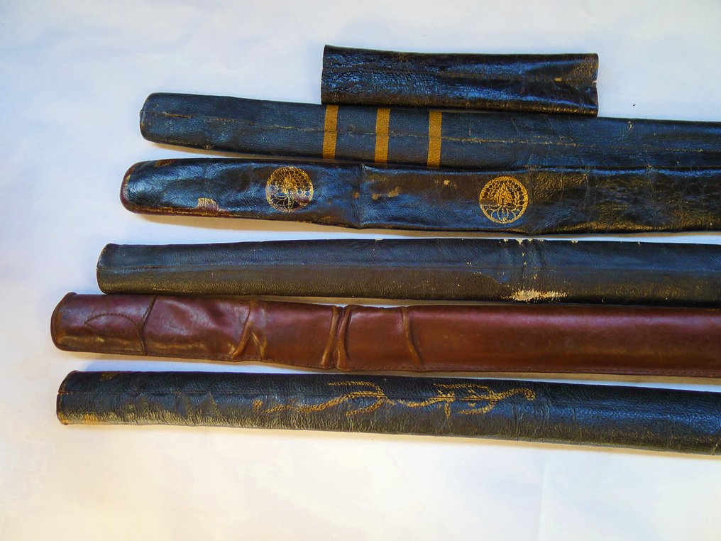 二战时期军用6 gunto皮革家族徽章装饰长鞘套装 - 皮革 - 日本 #4.3