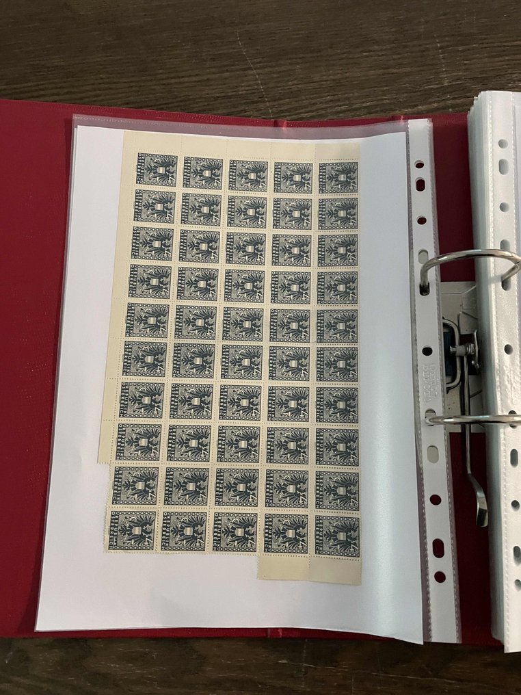 Αυστρία 1900/2000 - Χιλιάδες γραμματόσημα σε παλιά φύλλα σε 3 άλμπουμ. #4.3