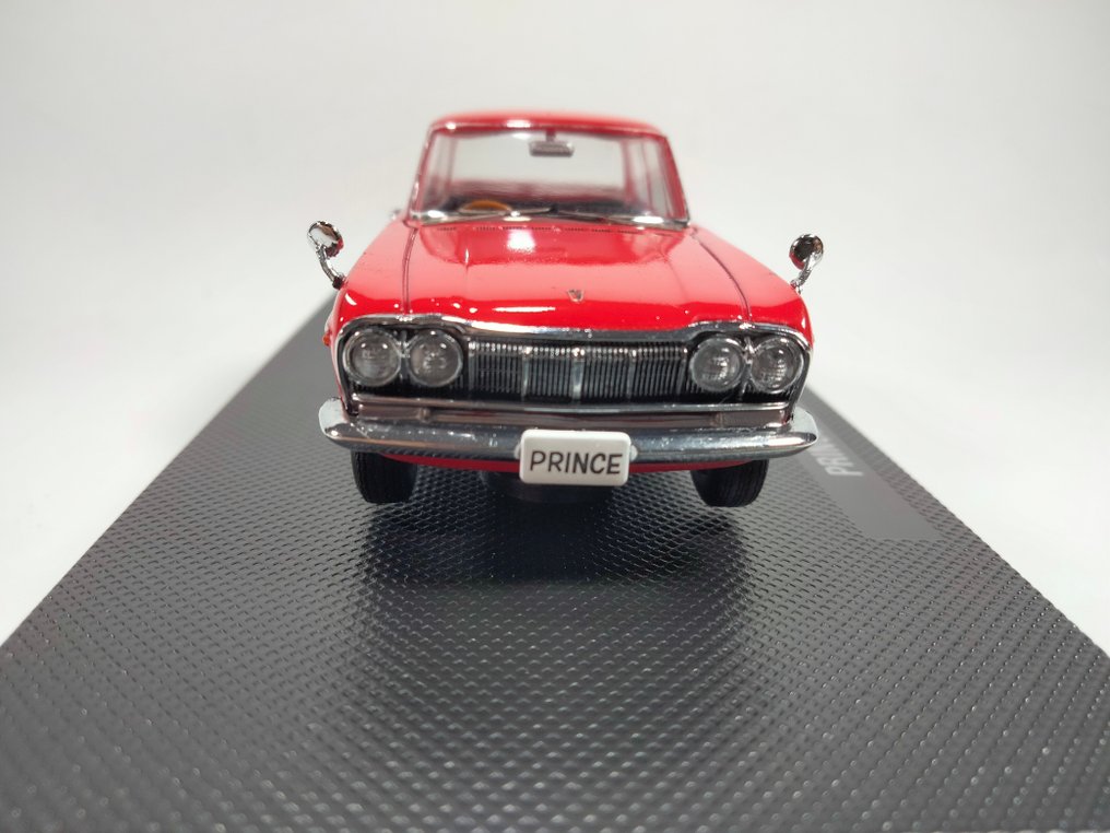 Ebbro 1:43 - Modelsedan - Nissan Prince Skyline 2000 GTB (1966) #4.3