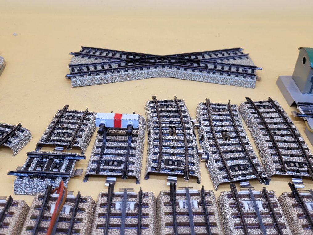 Märklin H0 - 模型火車軌道套裝 (48) - 轨道集，包括道岔及配件 #2.1
