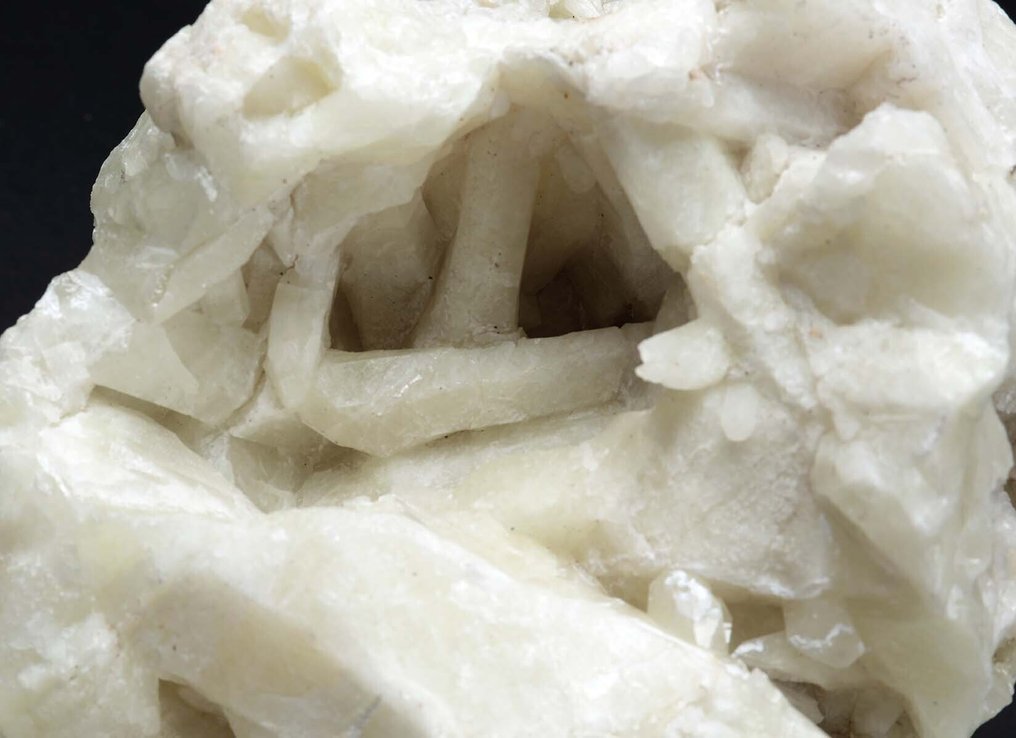 Θείο Τραχύς - Ύψος: 24 cm - Πλάτος: 11 cm- 3.84 kg - (25) #4.3