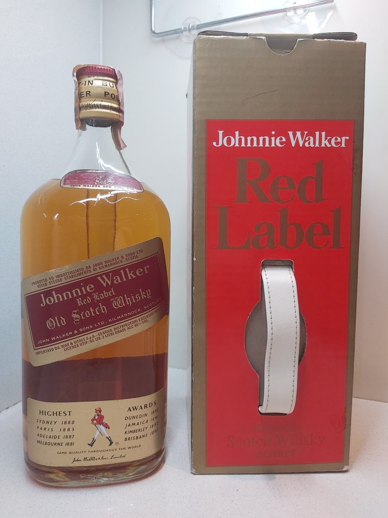 Johnnie Walker Red Label w/ built-in pourer  - b. 1980s - 2 Litres #3.2