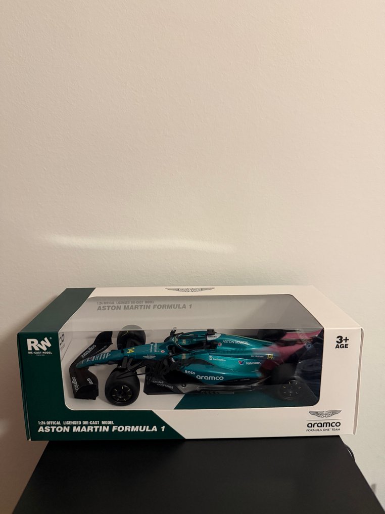 Aston Martin F1 Team - Formula 1 - Fernando Alonso - Skala 1/24 modelbil  #2.1
