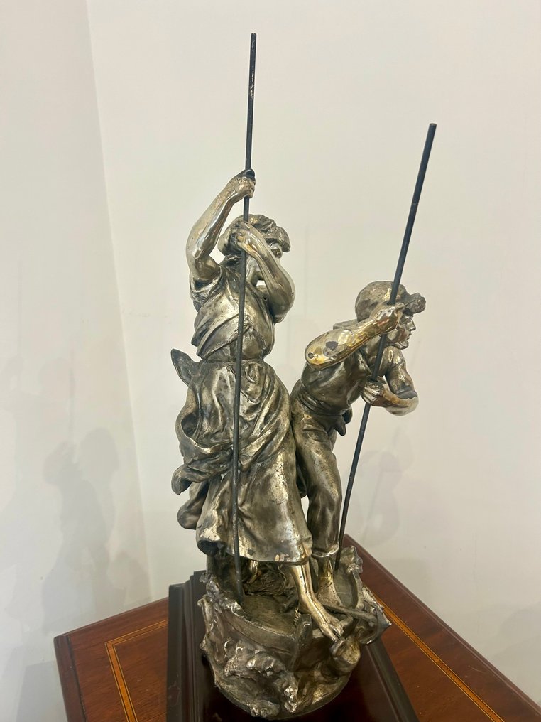 Dal modello di Ricardo Soriano Cerdán (XX) - Scultura, Pescatori - 71 cm - Spelter, Placcato argento #3.2