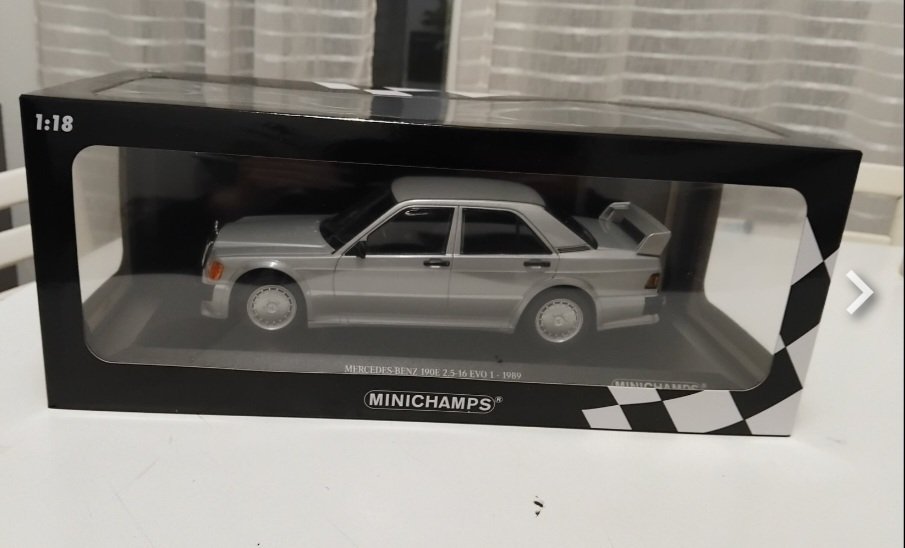 Minichamps 1:18 - Model raceauto - Mercedes-Benz 190E 2.5-16 EVO 1 1989 - Beperkte editie 804 stuks #2.1