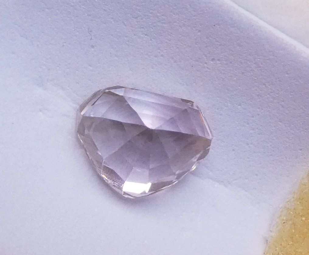 Ei pohjahintaa Kunziitti  - 5.26 ct - Instituto Gemólogico Español (IGE) #3.2