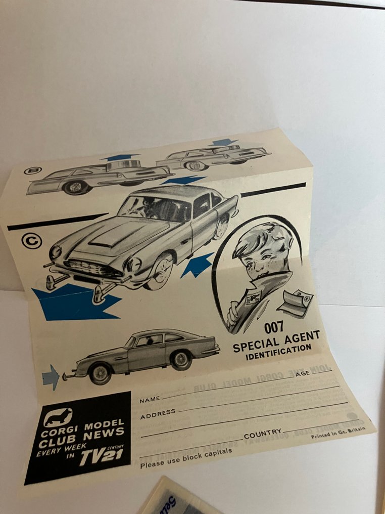 Corgi 1:43 - Modellino di auto - Aston Martin DB5 James Bond 007 - Con esposizione interna e scatola originali! #4.3