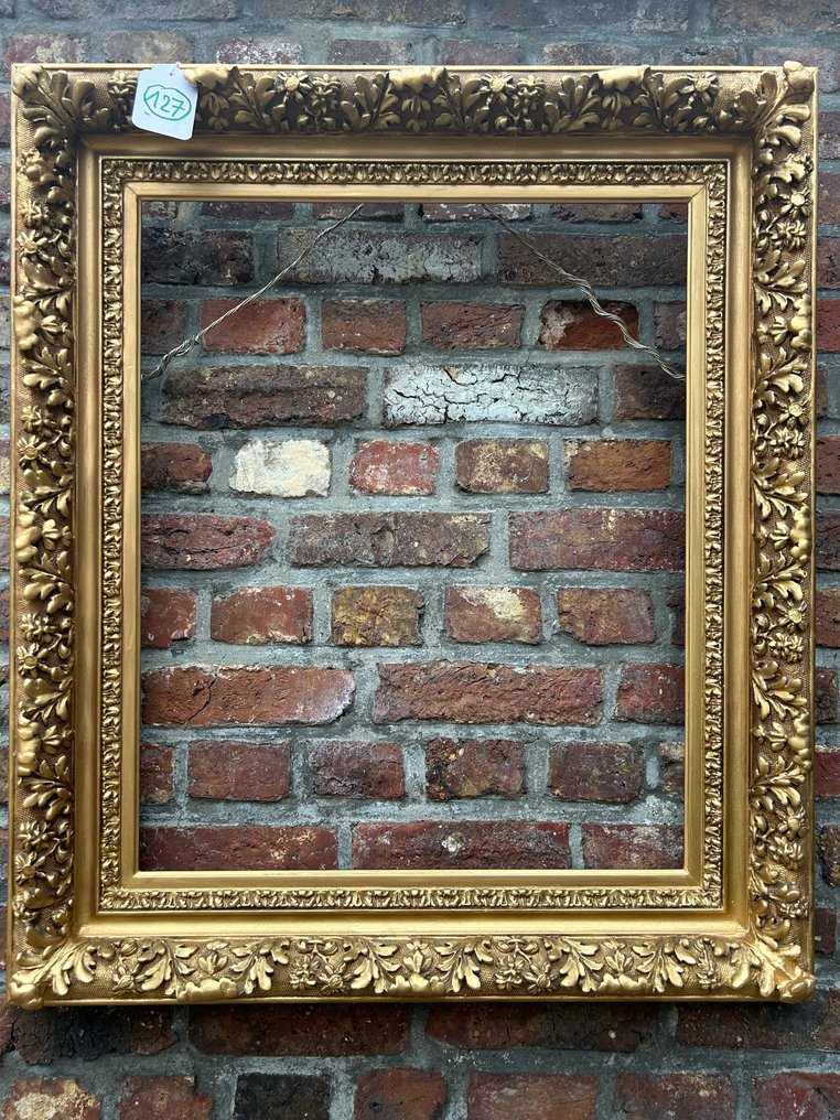 Frame  - 127. Antique heavy gold-plated picture frame. Suitable for a painting of 65x55cm. #4.3