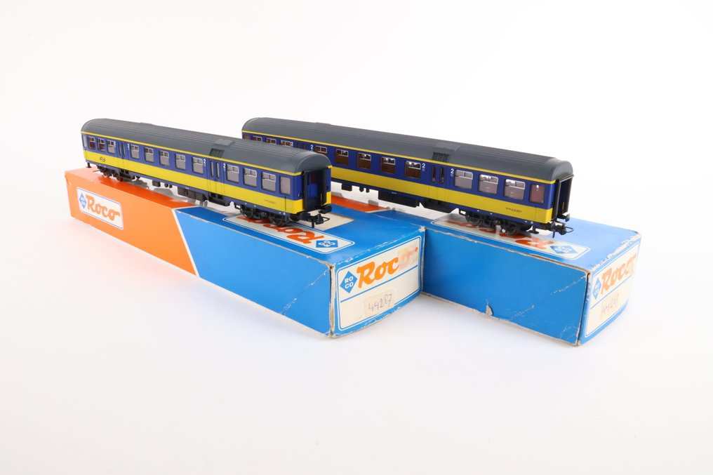Roco H0 - 44287 - Επιβατικό τρένο μοντελισμού (2) - Σχέδιο W rijtuigen σε χρωματισμό IC. - NS #2.1