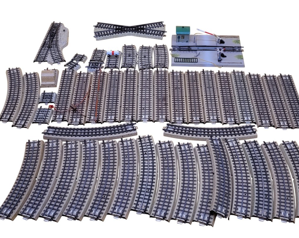 Märklin H0 - 模型火車軌道套裝 (48) - 轨道集，包括道岔及配件 #1.0