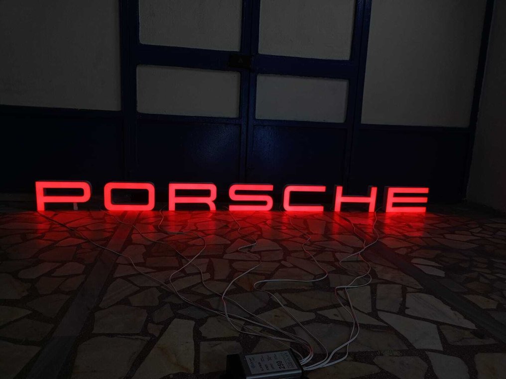 Φωτισμένη πινακίδα (7) - Μέταλλο, πλεξιγκλάς #1.0