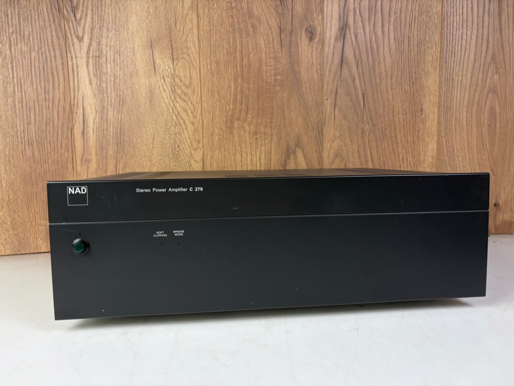 NAD - C270 Solid state power amplifier #1.0