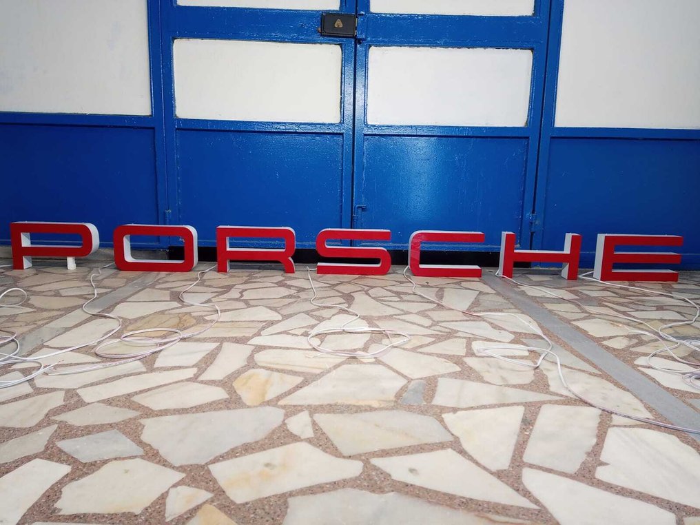 Φωτισμένη πινακίδα (7) - Μέταλλο, πλεξιγκλάς #1.0