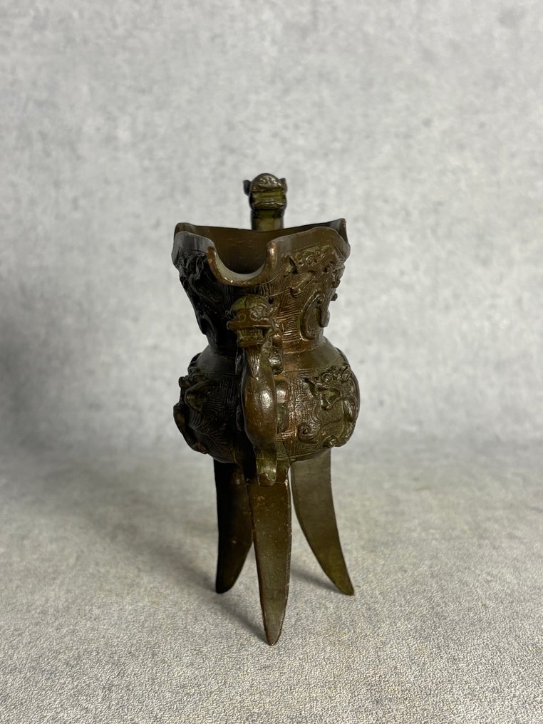 Due bicchieri di vino - Bronzo - Cina - Fine XX secolo #2.1