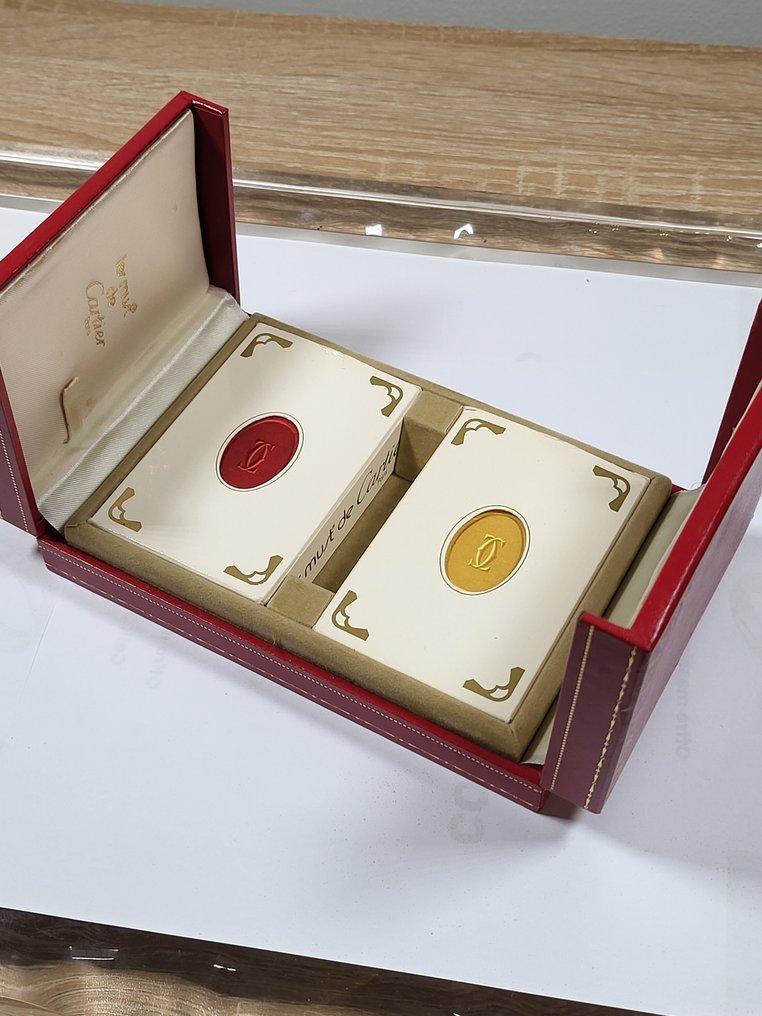 卡牌 - Les Must de Cartier" - 纸 #1.0