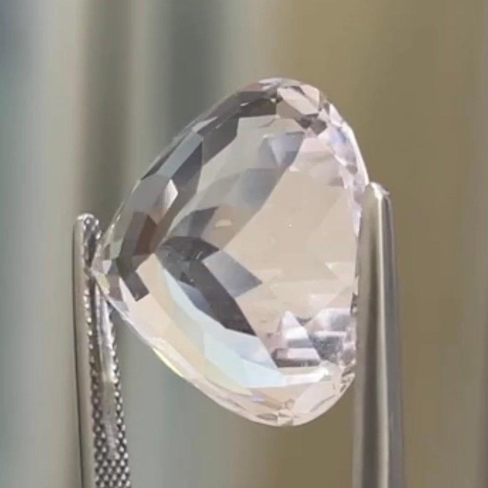 Ροζ Μοργκανίτης - 25.79 ct - Διεθνής Ένωση Έγχρωμων Πολύτιμων Λίθων (ICA GemLab) - Ανεπεξέργαστος ροζ βηρύλλιο. #4.3