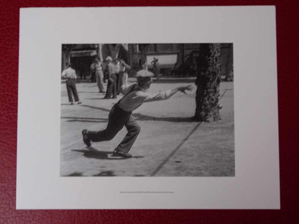 Willy Ronis (1910–2009) - Playing in the Boulevard #1.0