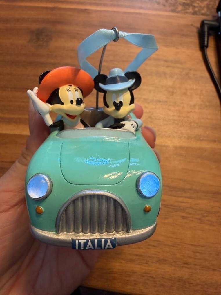 Disney Store (ShopDisney / World Showcase) - Figurka - Mickey & Minnie Convertible Car Ornament – Italy Theme – Excellent Condition - Żywica / plastik #2.1