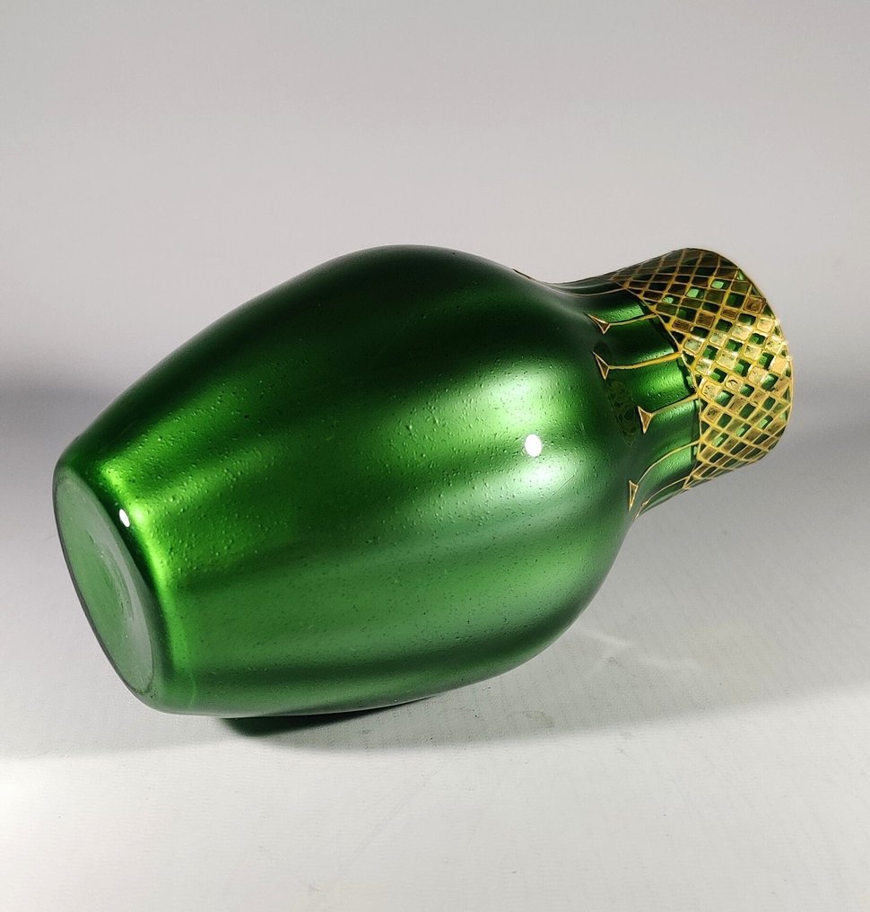 Loetz - Loetz - Vase - DEK 719 Metallin green - Crystal #3.2