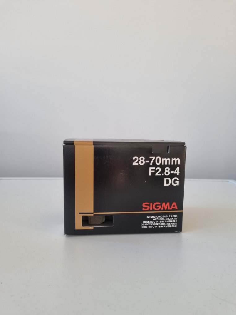 Sigma 28-70mm F2.8-4 DG Zoomlens #2.1