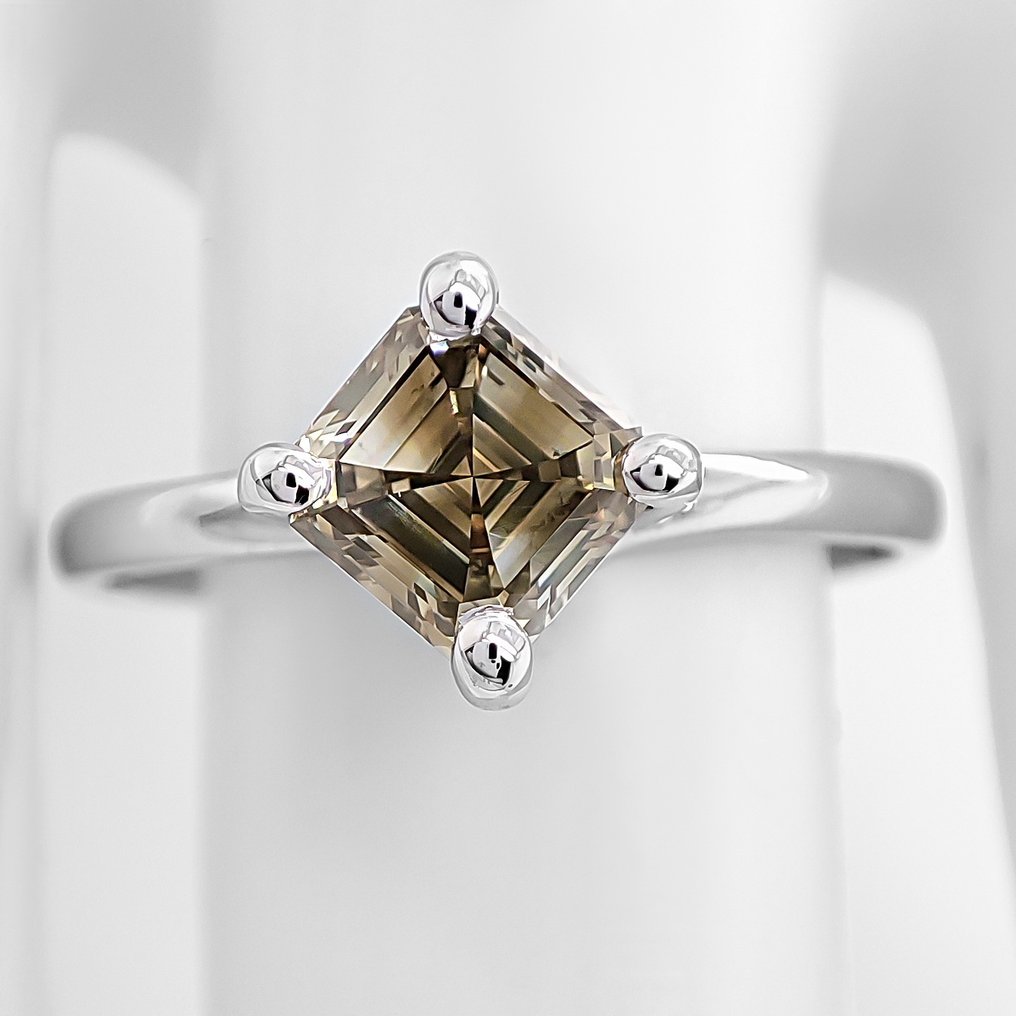 No reserve price - Ring - 14 kt. White gold -  1.00ct. tw. Diamond (Natural coloured) - IGI Certificate #1.0