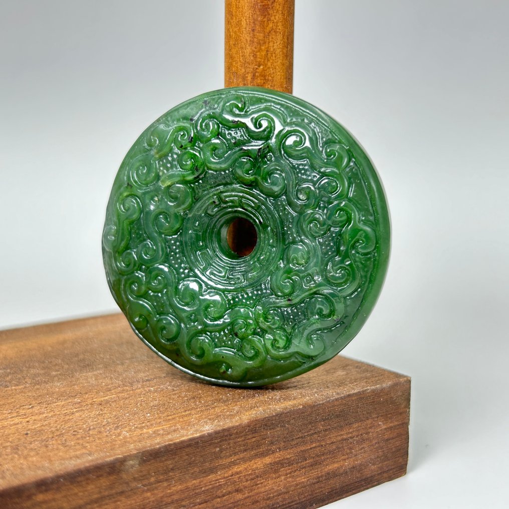 Carving, Natural Jade Pendant - 49 mm - Certified Nephrite Jade #3.2