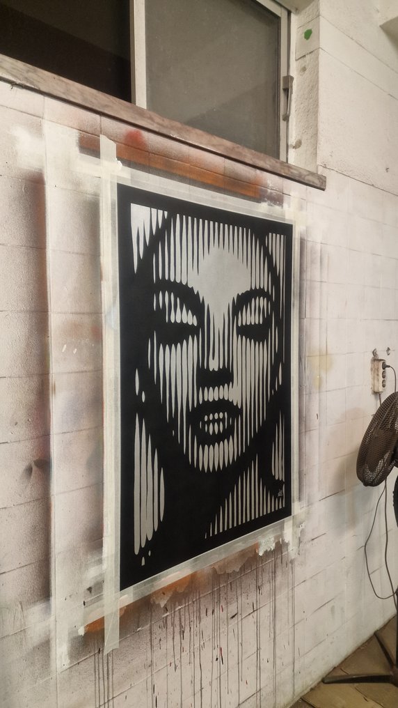 FÜR (1978) - Silver Sade - XL Size - (We Spray) NOT a PRINT #4.3