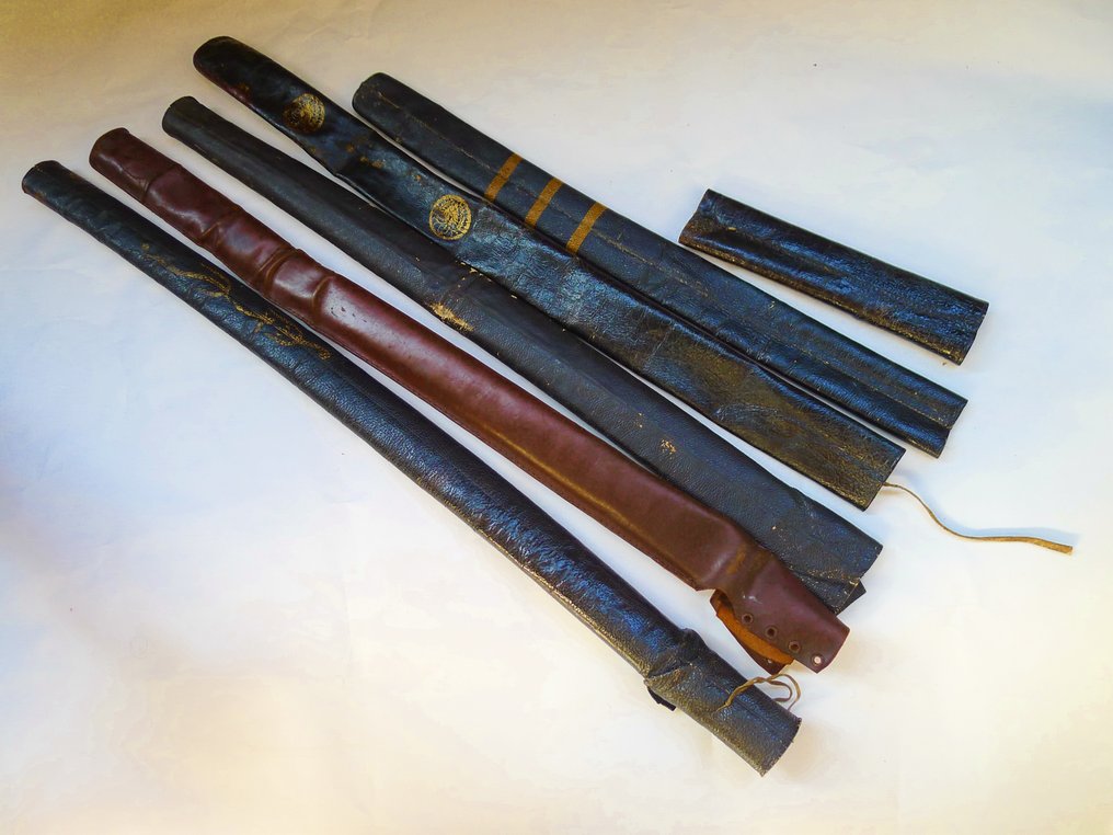 二战时期军用6 gunto皮革家族徽章装饰长鞘套装 - 皮革 - 日本 #1.0