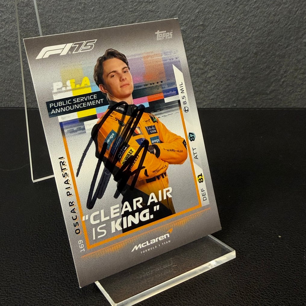 Mclaren - Topps 169 PSA Signed - Oscar Piastri - 2025 - Trading Card  #1.0