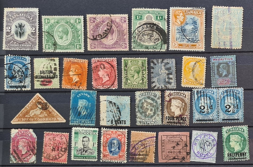 British Commonwealth  - B280) A collection from A to Z: Malay, Hong Kong, Singapore, and other stamps, with many shillings #3.2