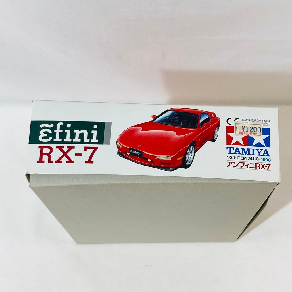 Tamiya 1:24 - Model kit - Efini RX-7 - 24110 Vintage 1992s #2.1