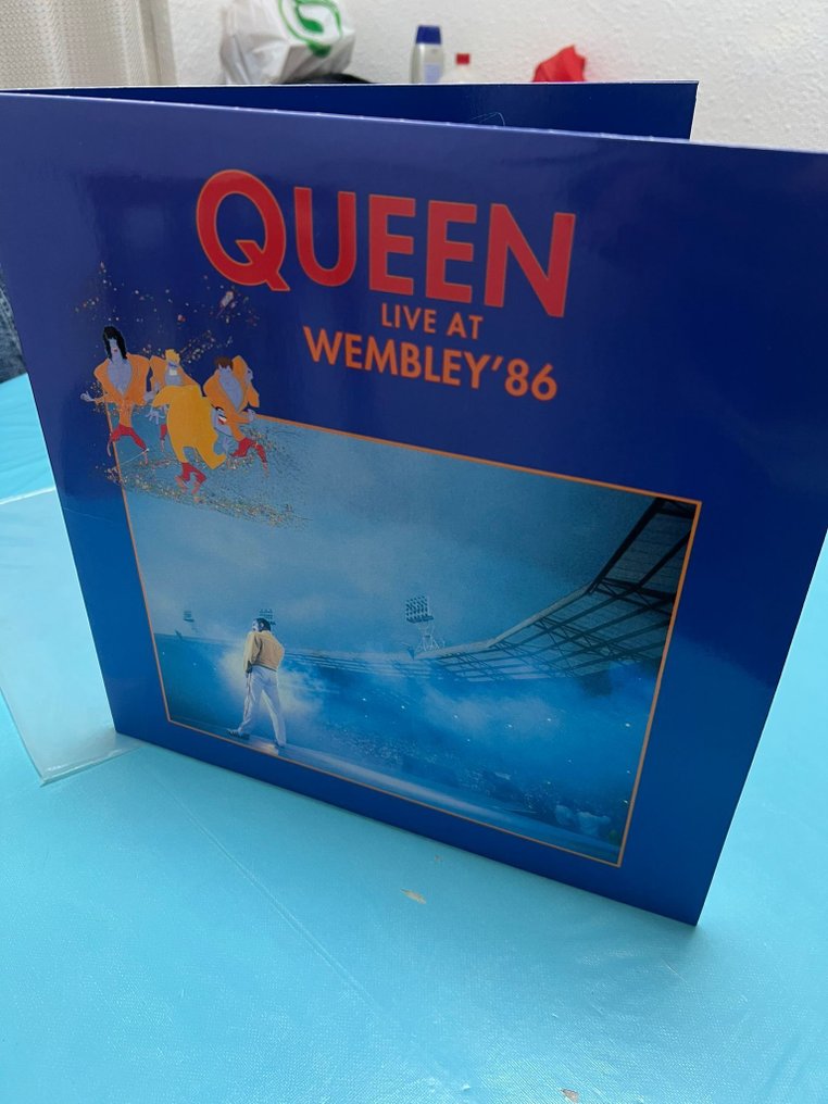 Queen - Useita taiteilijoita - Live at Wembley - Yksittäinen vinyylilevy - 1992 #1.0