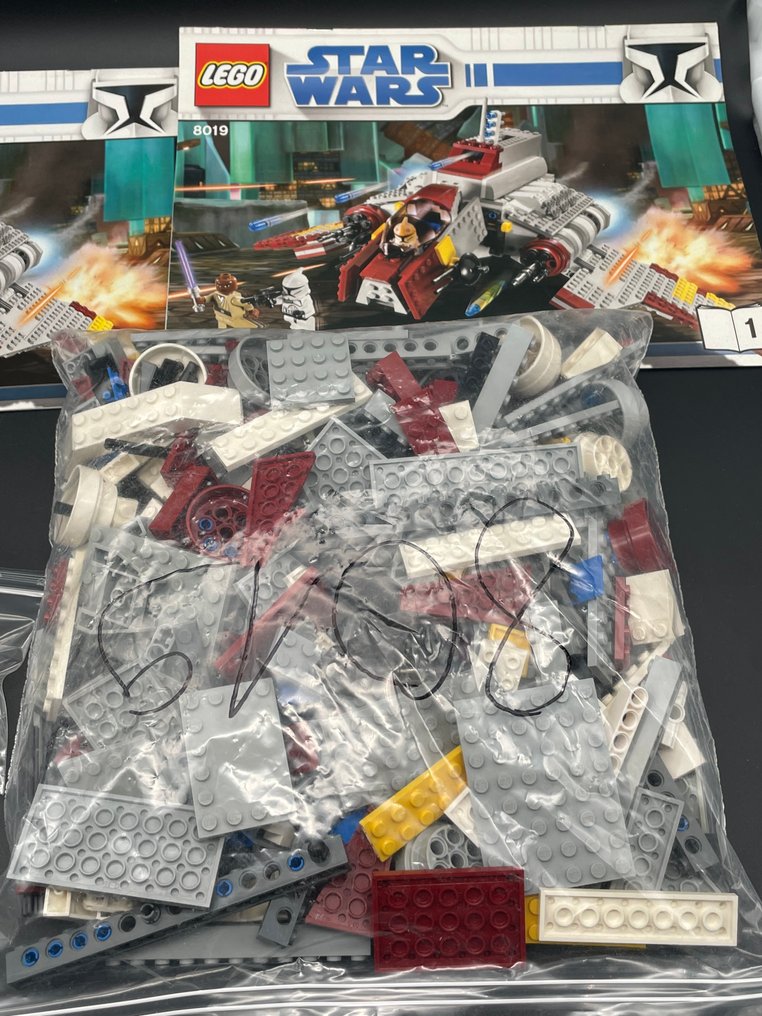 Lego Set - 8019 - Star Wars - Republic Attack Shuttle #4.3