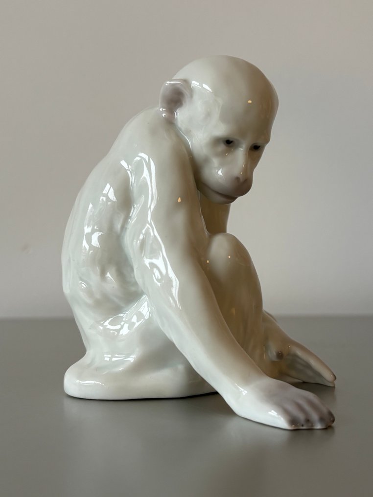 Gebrueder Heubach - Statue, Aap - 10 cm - Porcelain - 1915 #2.1