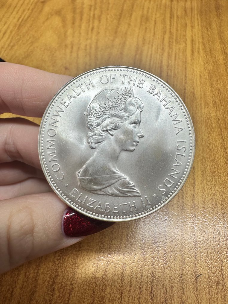 Bahamas. 5 Dollars 1972  (No reserve price) #1.0