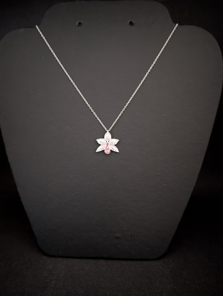 Statue, Swarovski collier - 1.8 cm - Crystal #2.1