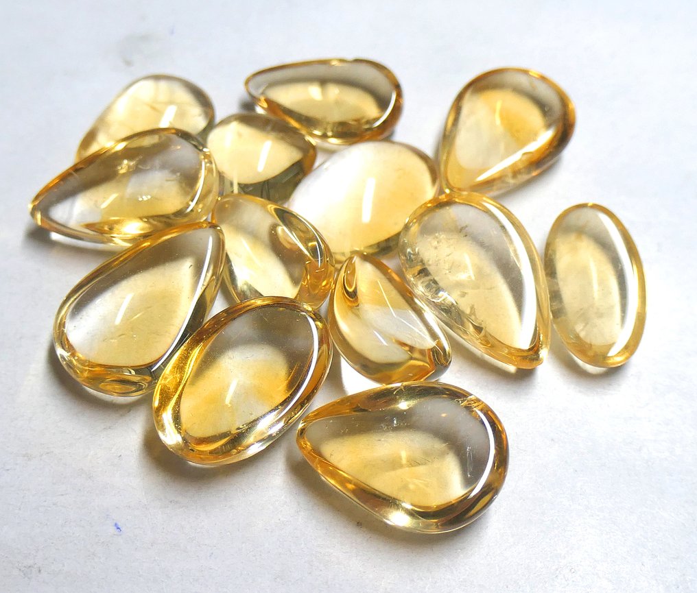 Εντυπωτικό πακέτο από φυσικές κιτρίνες. Καμποσόν- 20.58 g - (13) #1.0