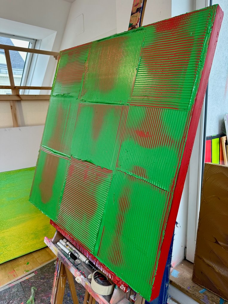 Sarah Schwarzl - Frequency 0111 (Frame Included) #3.2