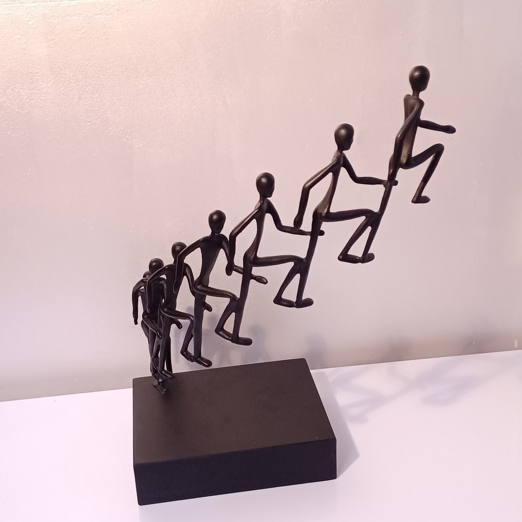 Rzeźba, L’art de s’élever - 39 cm - źródło #2.1