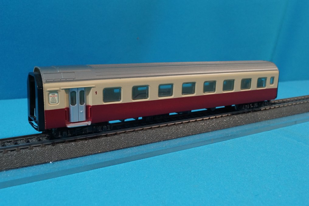 Märklin H0 - 4071 - Ηλεκτροκίνητη ατμομηχανή (1) - 4071 NS - SBB CFF επέκταση βαγονιού σκούρο κόκκινο. - SBB-CFF #1.0